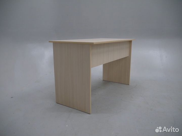 Офисная мебель стол