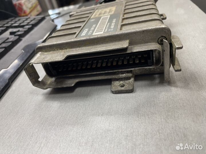 Блок управления двигателем 0261200240 эбу