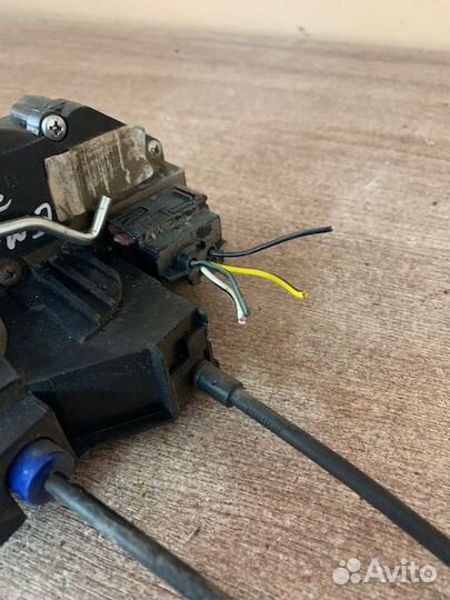 Замок двери задней правой emgrand