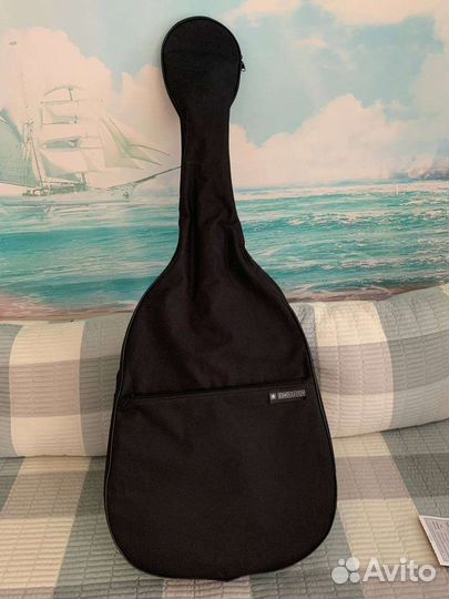 Акустическая гитара