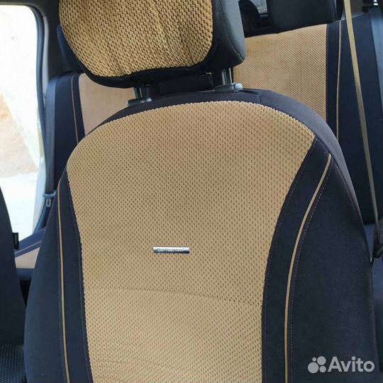 Чехлы Renault Sandero stepway 2018