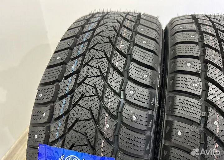 Tri Ace Snow White II 215/55 R17 21H