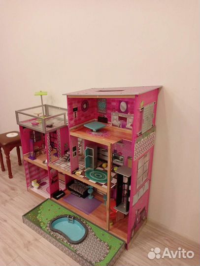 Кукольный домик с мебелью большой