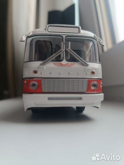 Икарус 556 от издательства сова