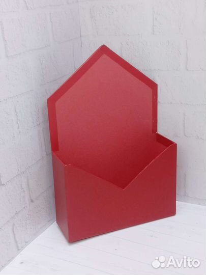 Коробки, стаканы для букетов и композиций