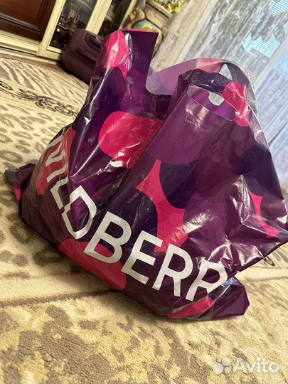 Продам пакет с женскими вещами 44 размера