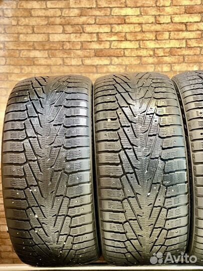 Nokian Tyres Hakkapeliitta 7 SUV 295/40 R21