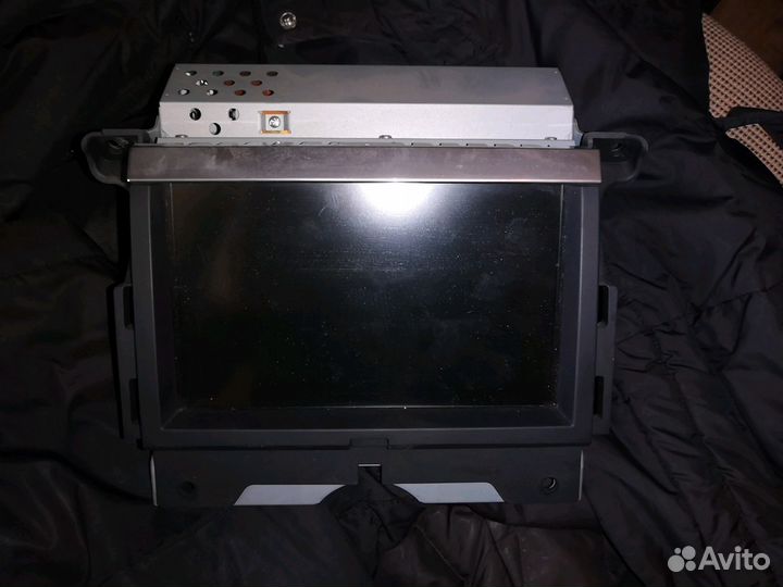 Ленд ровер Дискавери4 монитор мультимедиа