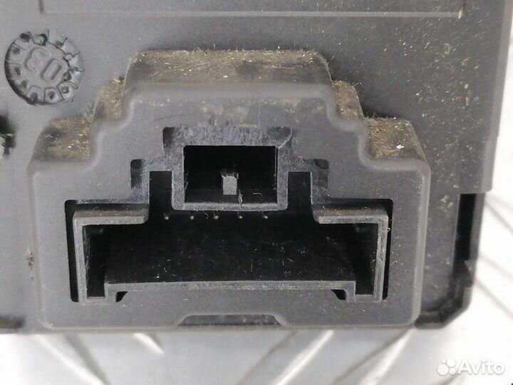 Замок зажигания для Renault Scenic 2 8200125077