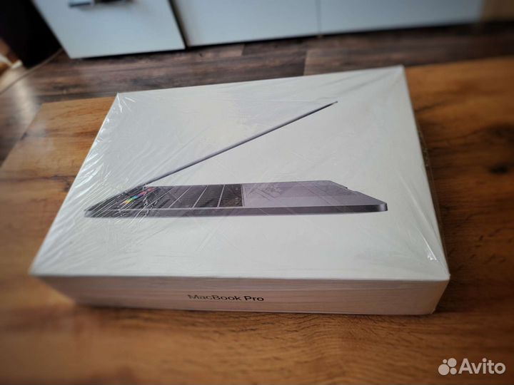 Apple MacBook Pro 13 2018 TouchBar Идеальный