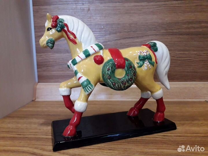 Фигурка интерьерная Конь Лошадь