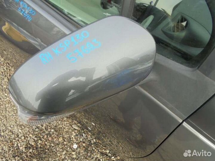 Зеркало правое Toyota Vitz KSP130 1KR-FE 2011/5