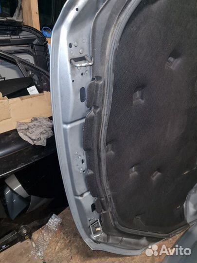 Капот Volvo S80 B8444S 2010