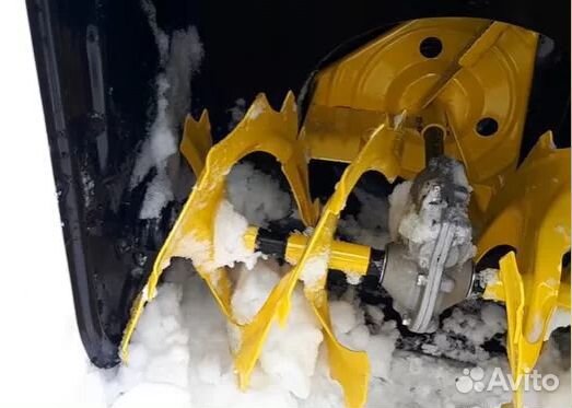 Снегоуборщик champion 656BS ST