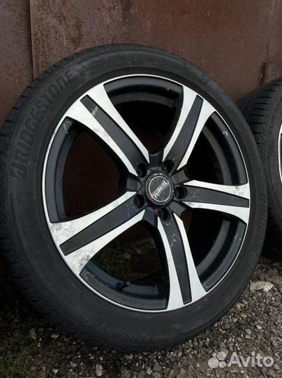 R18 Bridgestone Turanza T005 235/45, PCD 5x114.3 DIA 66.1