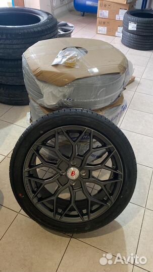 Продаю комплект дисков с резиной