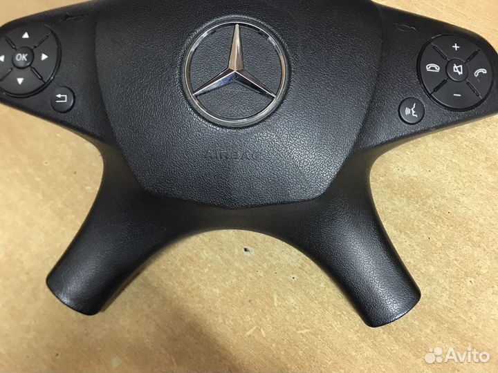 Мерседес w204 крышка в руль аирбег