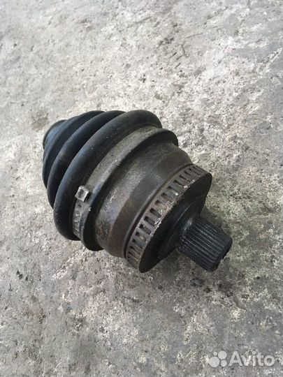 Граната Volkswagen Passat B5