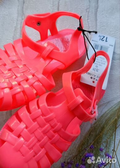 Пляжные сандалии босоножки 27 Tape a l'Oeil