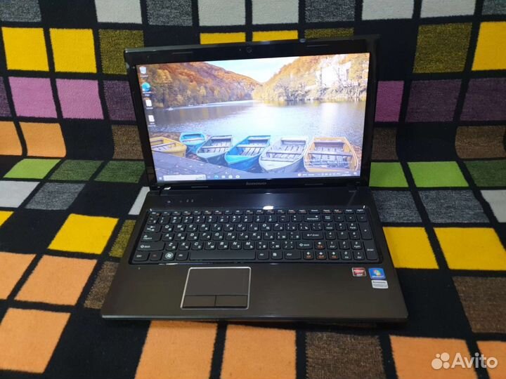 Ноутбук Lenovo G570 на i5 2-e поколение