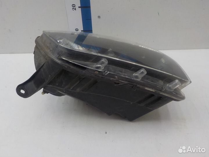 Фара правая Renault Duster 2012