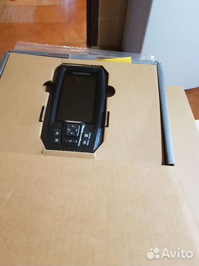 Эхолот Garmin Striker vivid 4cv