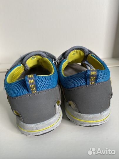 Сндали детские на липучке