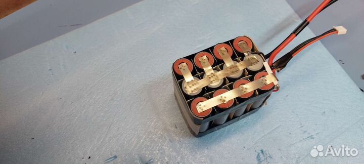 Аккумулятор для прикормочного кораблика