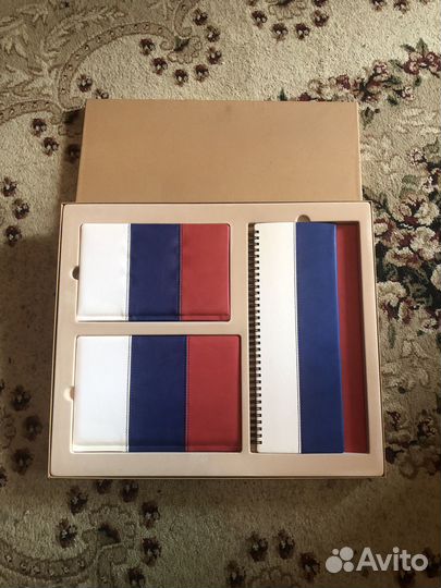 Подарочный набор Триколор.Ежедневник, визитница