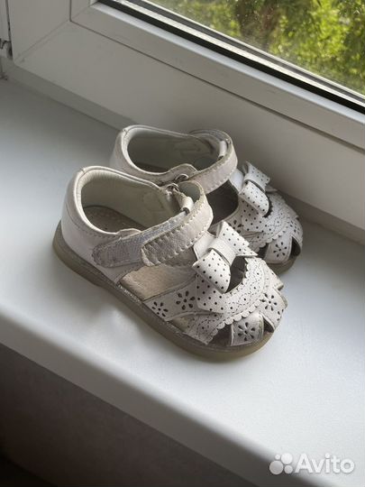 Босоножки для девочки 23 размер