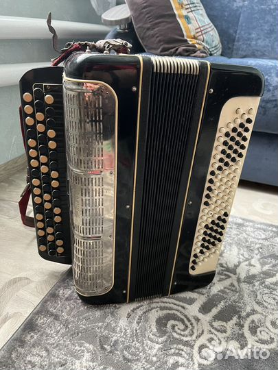 Продаю баян