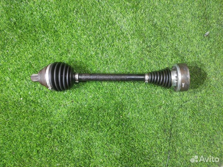Полуось (привод) передний левый Skoda Octavia A5