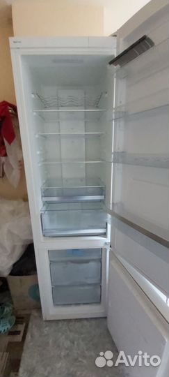 Холодильник 2х камерный Горенье