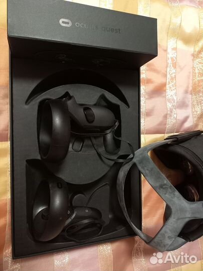Шлем виртуальной реальности oculus guest