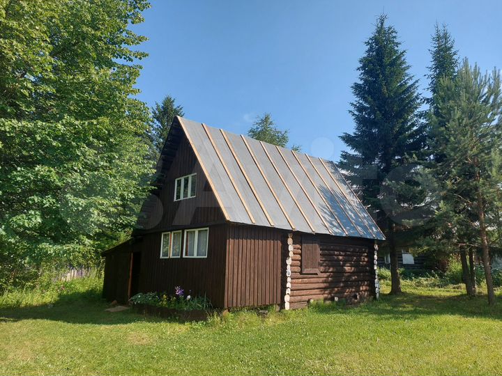 Дом 50 м² на участке 8,4 сот.