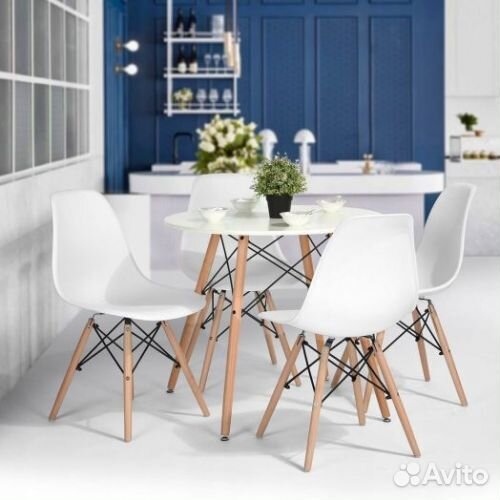 Комплект стульев Eames.Новые 4 шт
