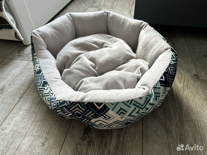 Лежанка для маленьких собак