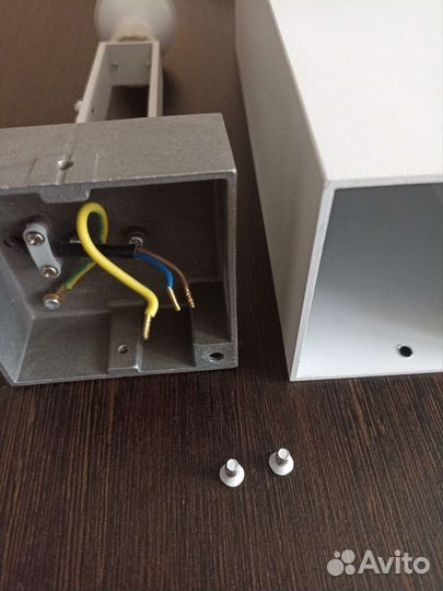 Светильник точечный накладной Ottico qua