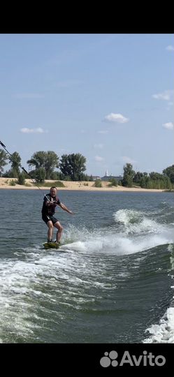 Аренда прокат катера яхты вейкборд ниборд