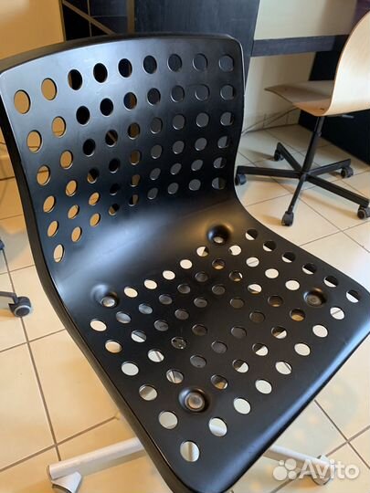 Офисное кресло вращающееся регулируемое по высоте