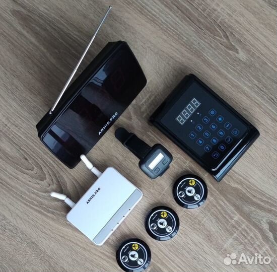 Кнопка вызова официанта комплект с часами и табло