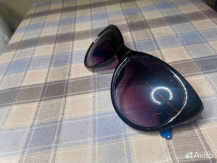 Солнцезащитные очки