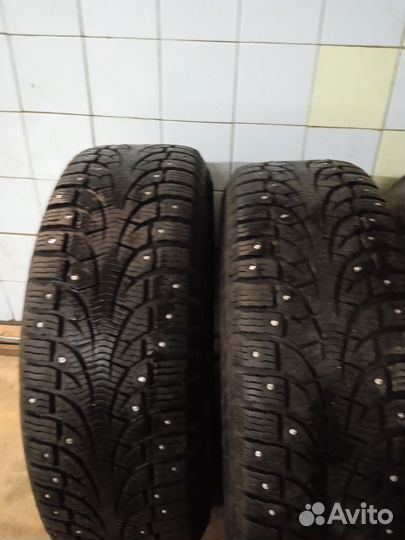 Pirelli Carrier 215/65 R16 98T