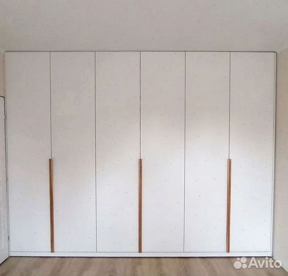 Шкаф на заказ 'Aim high' от производителя