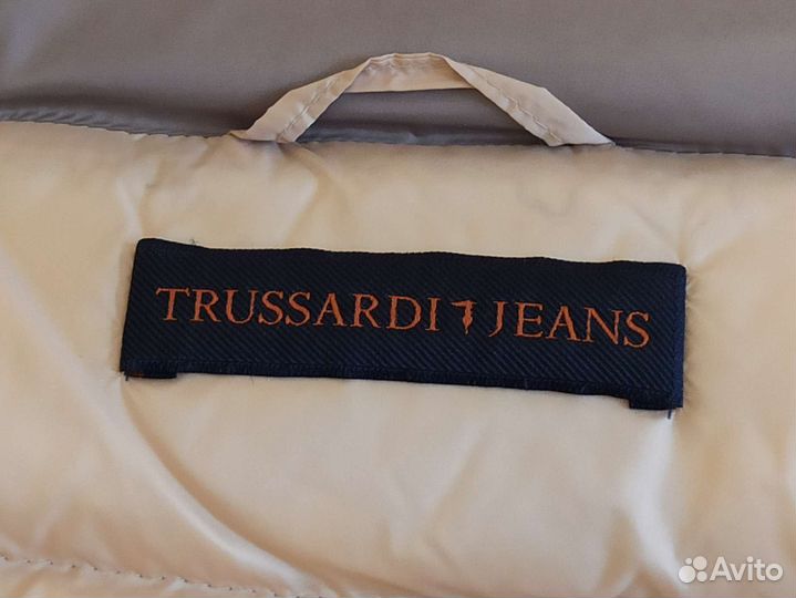 Лёгкий Пуховик Trussardi,оригинал,42