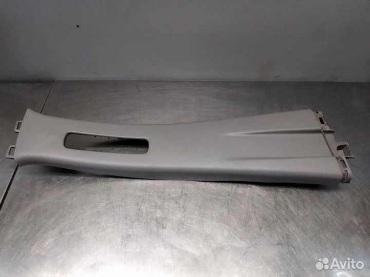 Накладка центральной стойки правая Toyota Yaris 2