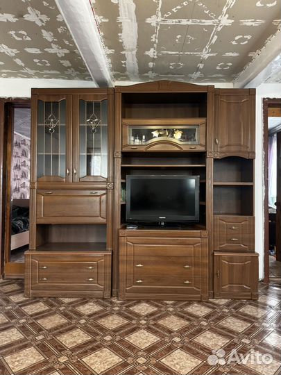 Стенка в гостиную