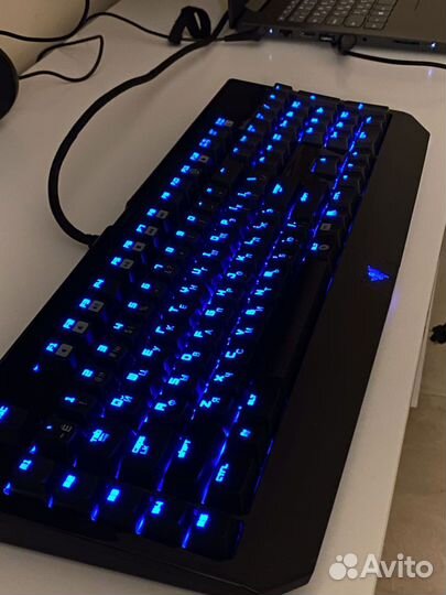 Игровая механическая клавиатура Razer