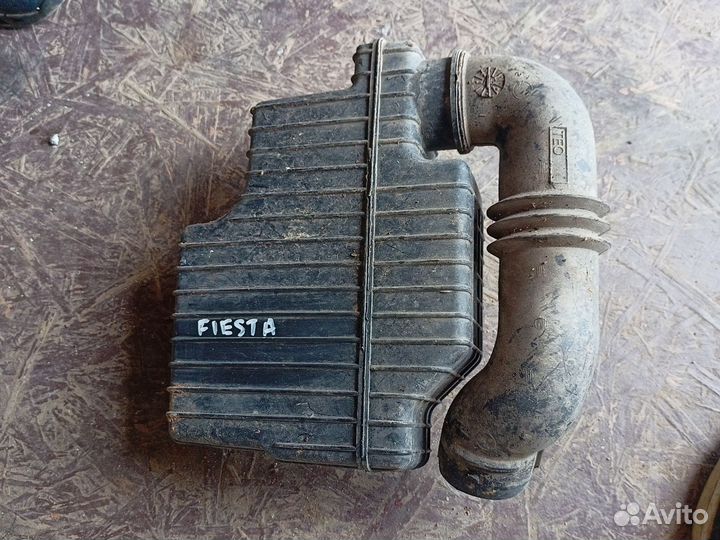 Резонатор воздушного фильтра Ford Fiesta