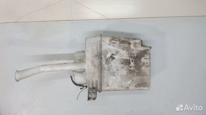 Бачок омывателя Toyota Avensis 2, 2006